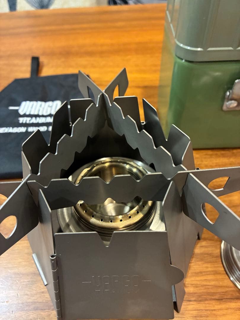 バーゴ、エバニュー、ユーゴスラビアのメスキット、軍幕野営セット‼️