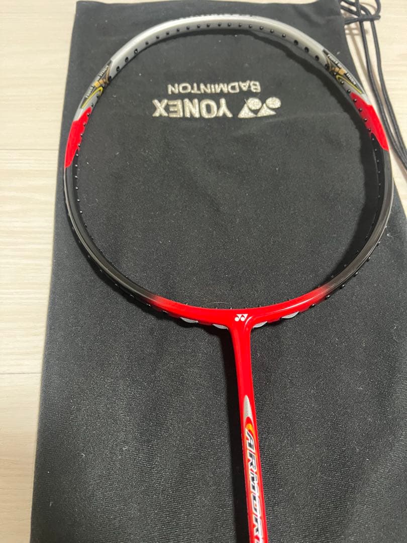 新品未使用　アーマーテック700 赤　ヨネックス