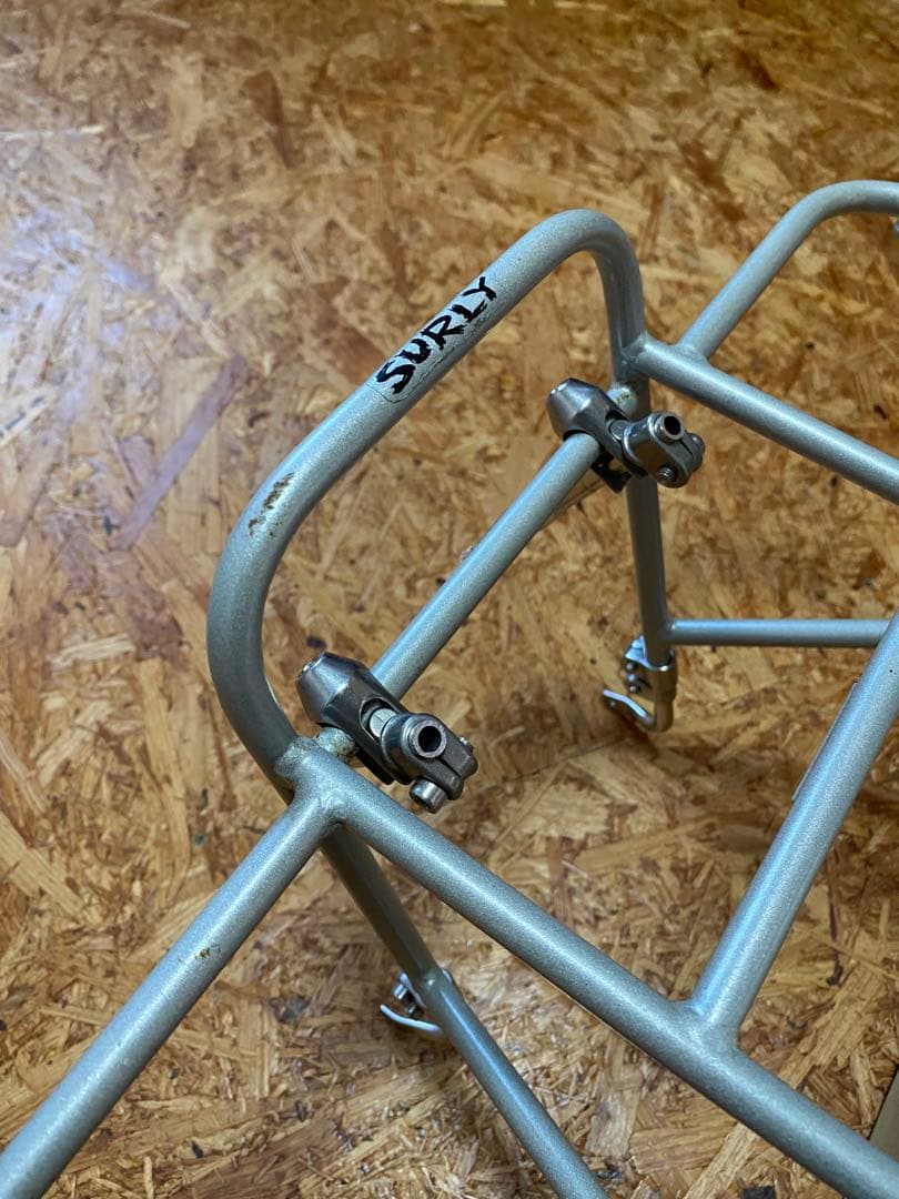 SURLY 24-PACK RACK シルバー