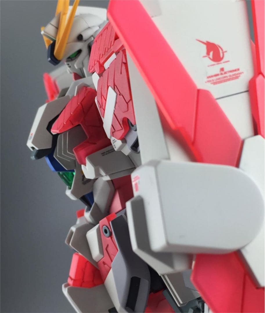 HGナラティブガンダムC装備 完成品