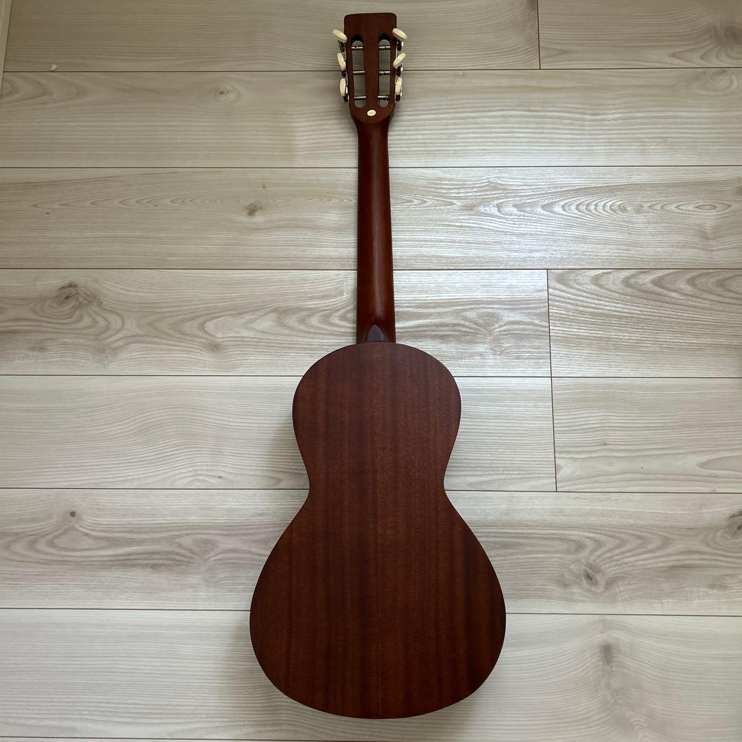 ARIA ASA-18N ミニギター ケース/カポ/ピック/チューナー付き