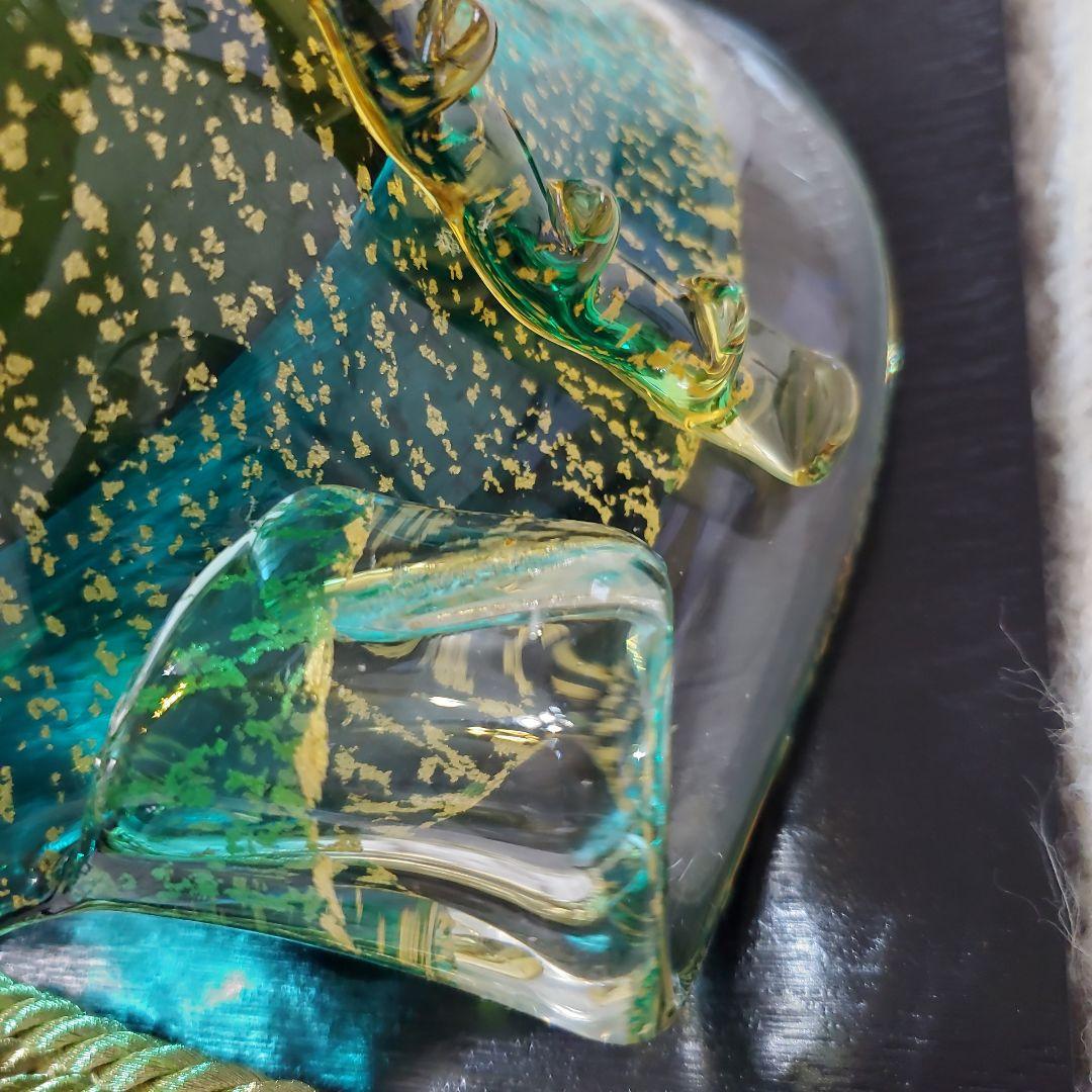 マルティグラス　義山飾り兜　台付き　ガラス細工