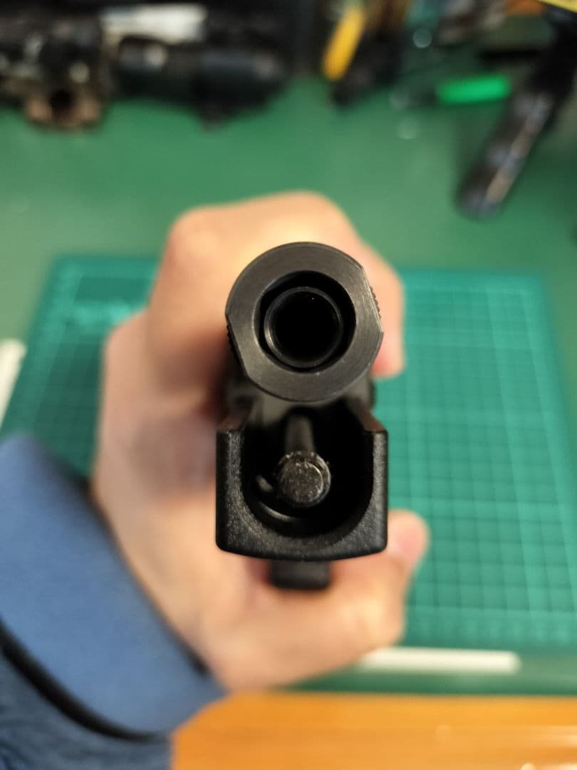 東京マルイ ガスブローバックガン USP esstac実物マガジンポーチ付き