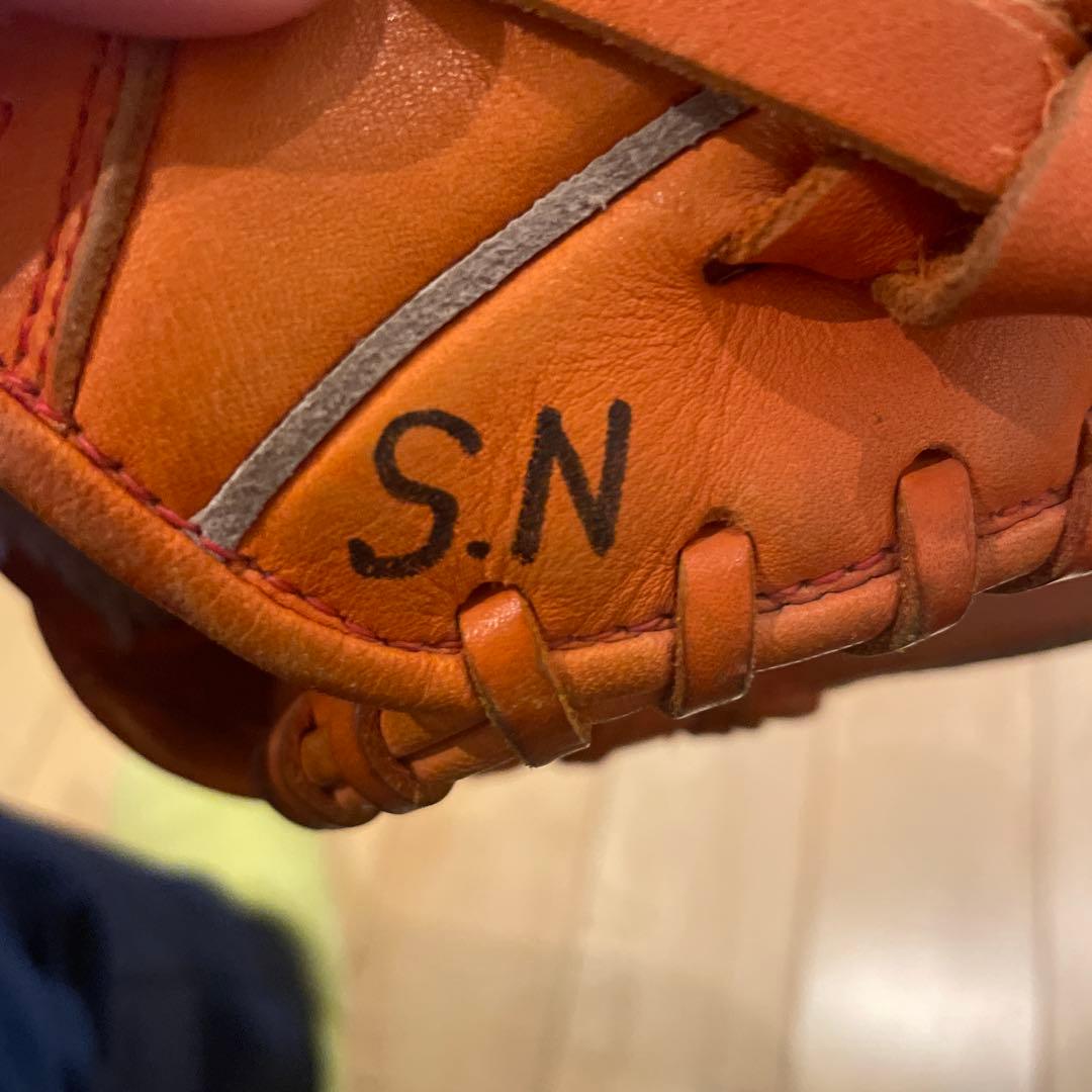 Mizuno グラブ オレンジ レザー軟式（坂本勇人モデル）