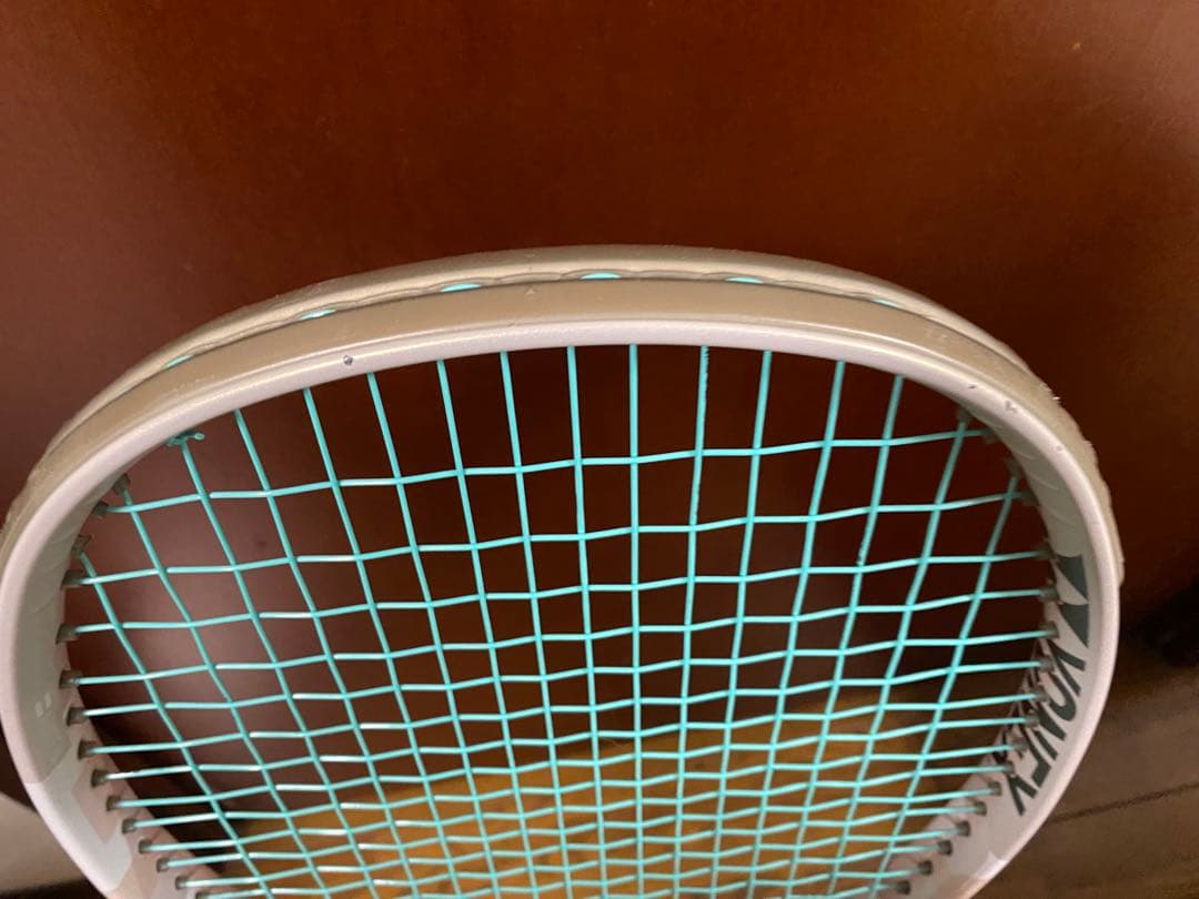 【匿名配送】ヨネックステニス硬式ラケット ブイコア100L07VC100L