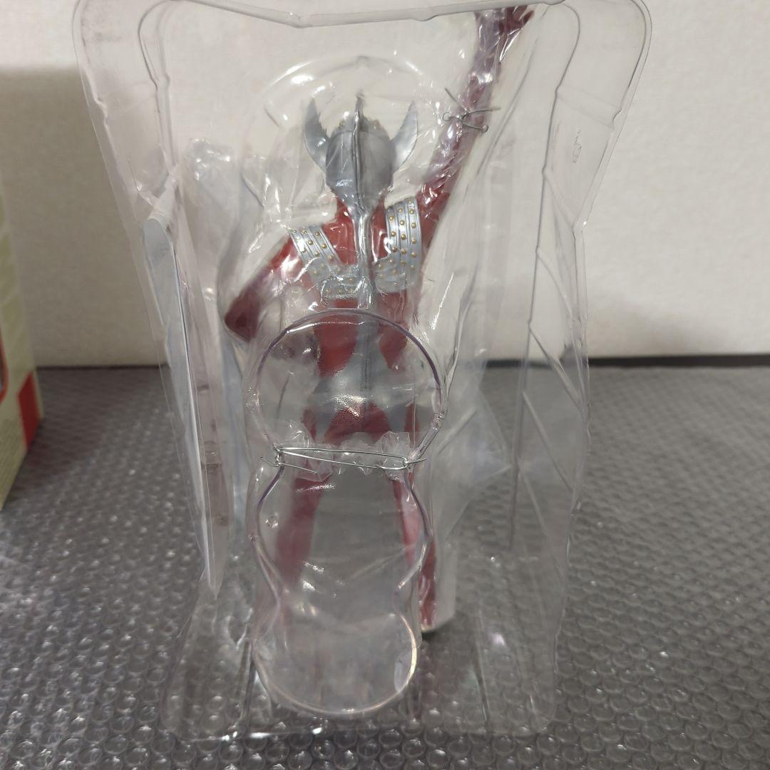 【未使用品】大怪獣シリーズ ウルトラマンタロウ 登場ポーズ エクスプラス ソフビ