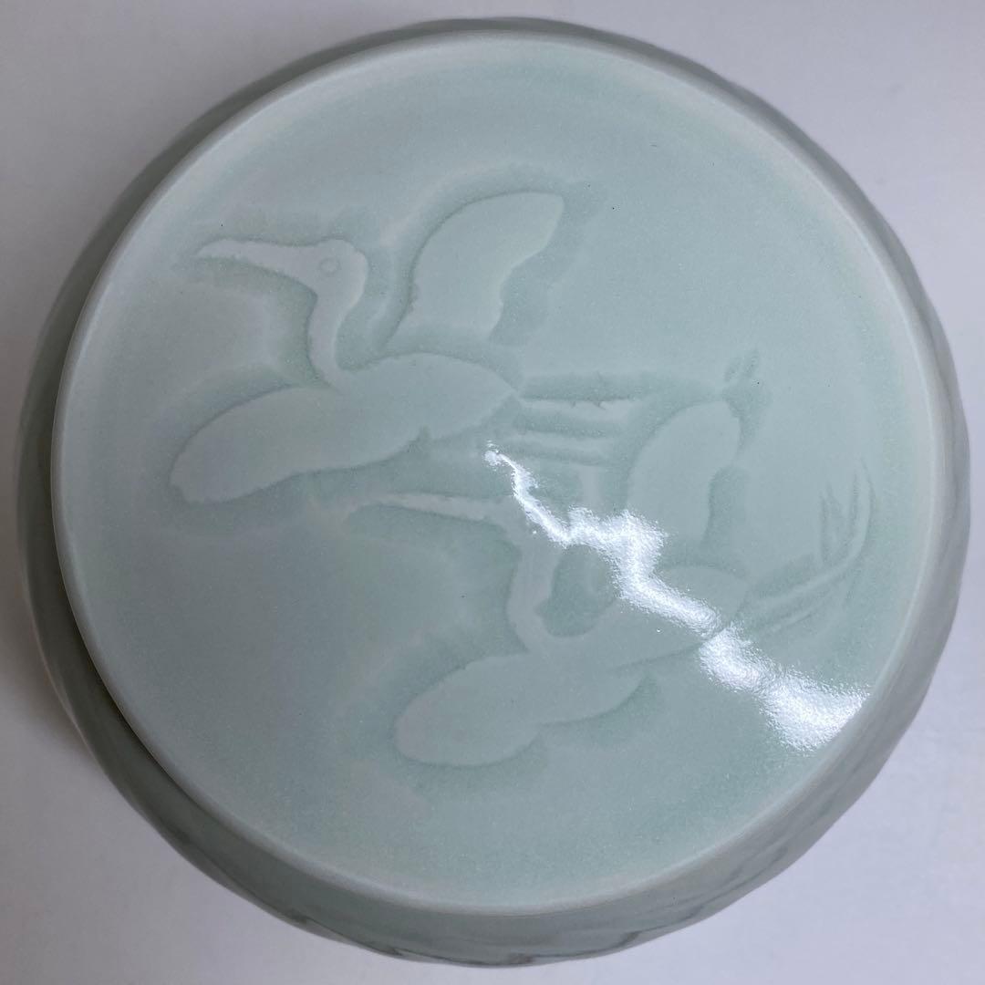 川瀬満之　白磁鶴文蓋物　共箱　直径約12cm 東N7-0910③