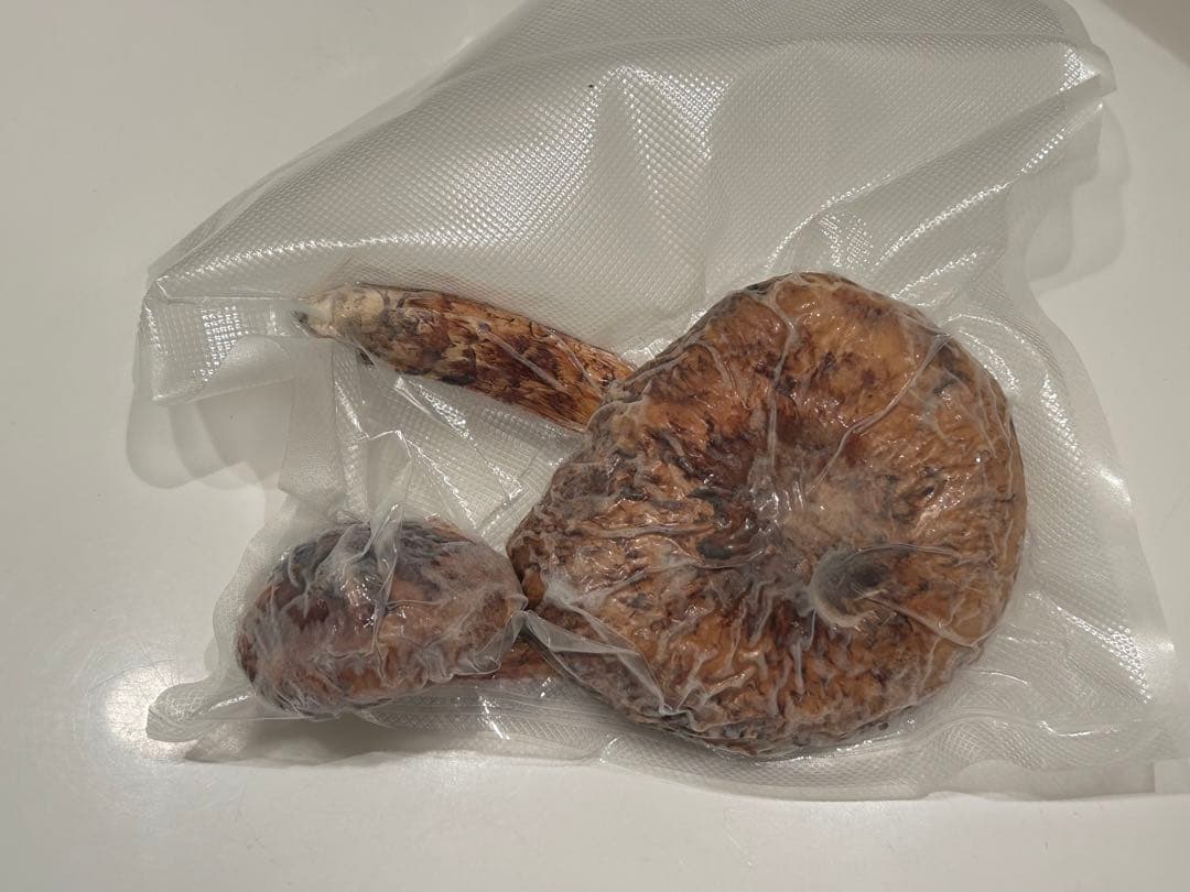 ☆信州産松茸☆開きの香り高い冷凍松茸約270グラム☆国産松茸☆㉕☆