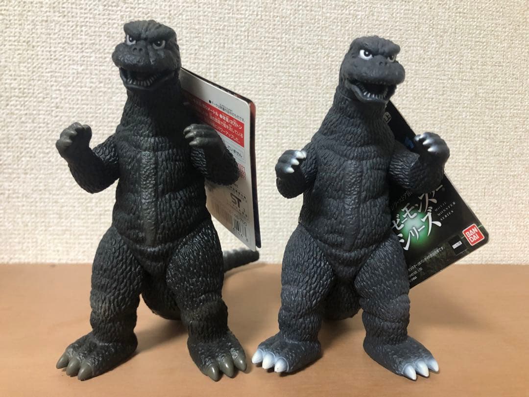 ゴジラ1974フィギュアセット★バンダイ製　ゴジラタグ付き