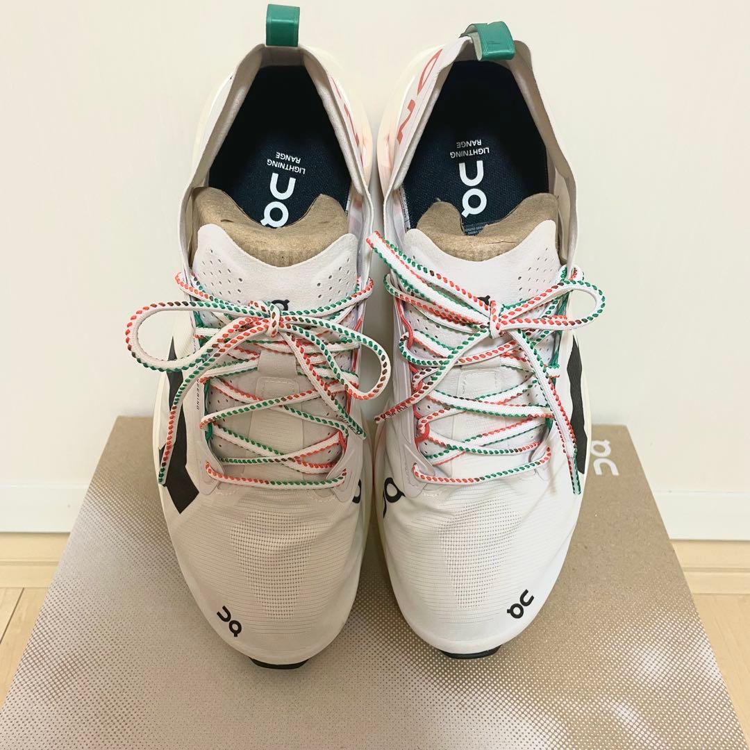 On ランニングシューズ Cloudboom Zone