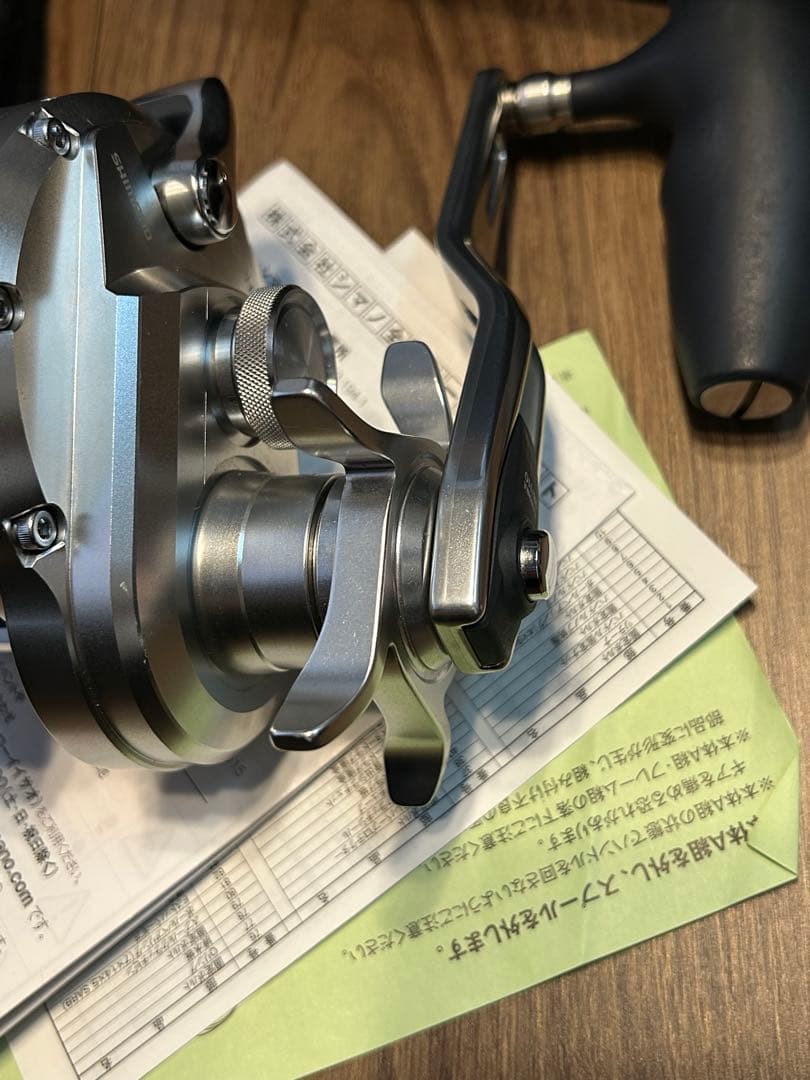 シマノ オシアジガー4000HG 純正スプール付き　ライン付き　新品
