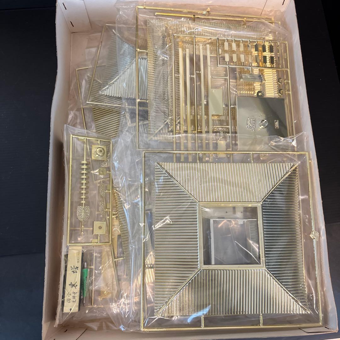 フジミ　国宝　薬師寺 東塔　ゴールド プラモデ　1/100 寺院　建築物