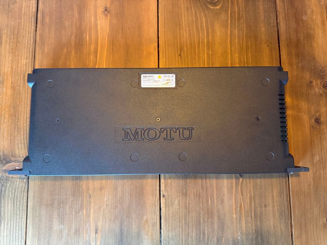 MOTU / MIDI Express 128 MIDIインターフェイス