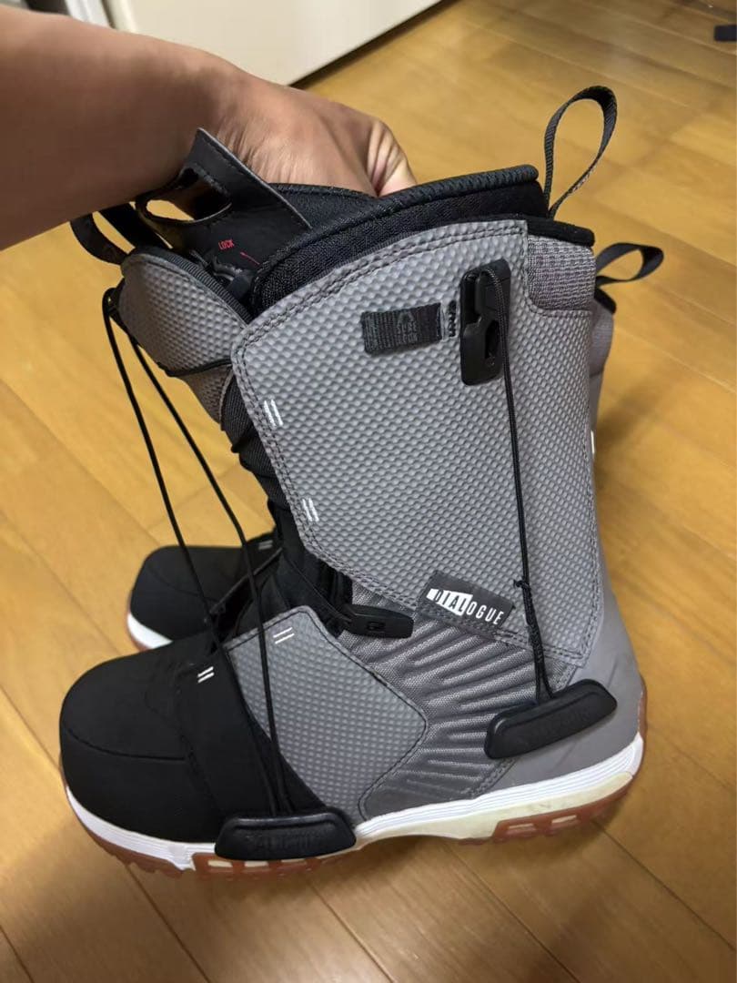 ノリ、OIALOGUE スノーボードブーツ ブラック/グレー