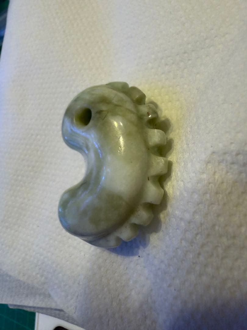 糸魚川翡翠‼️獣形勾玉‼️58,300円にて購入品‼️これ以上の値引きはいたしません‼️