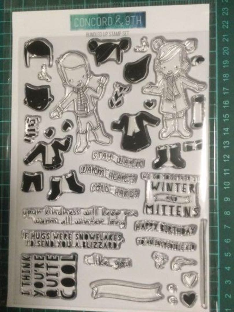 クラフターコンパニオン大/小文字C&9thBundledUpスタンプ&ダイセット