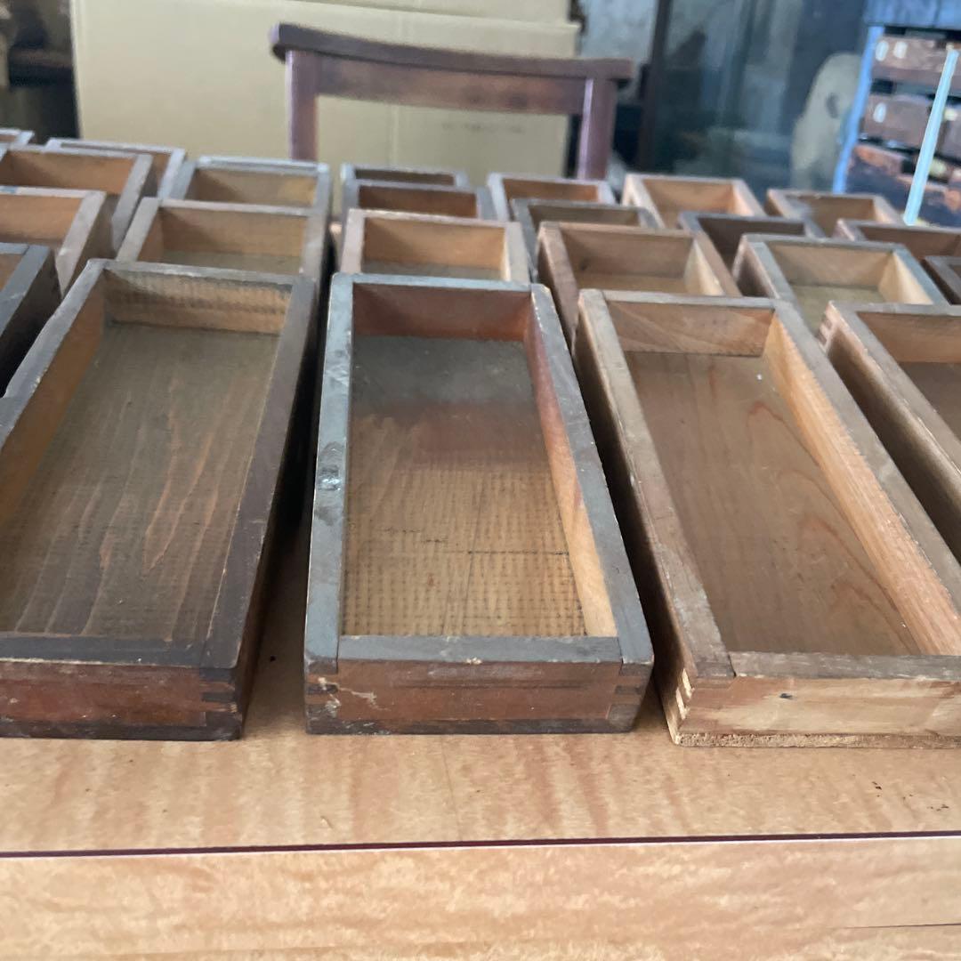 【珍しい小型】B40-4/活版印刷所で使われていた小箱（文選箱）40枚