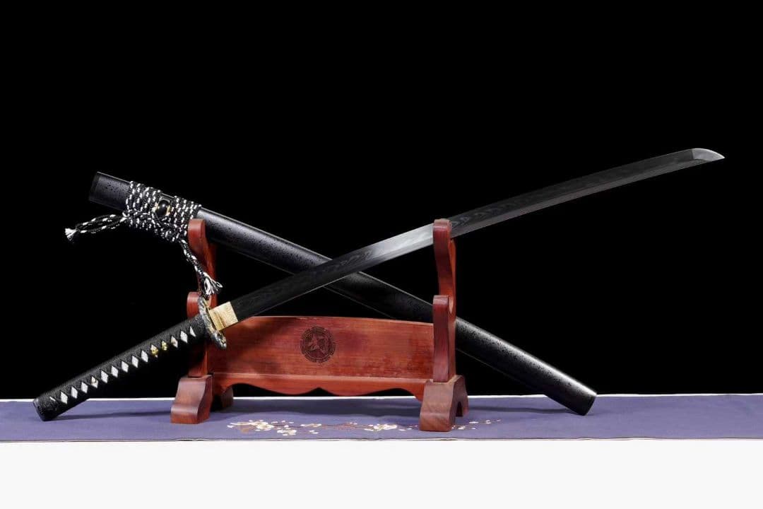 【鎌倉】古兵器 刀装具 日本刀　模造刀 居合刀 武士道 鑑賞用 美術刀 贈り物