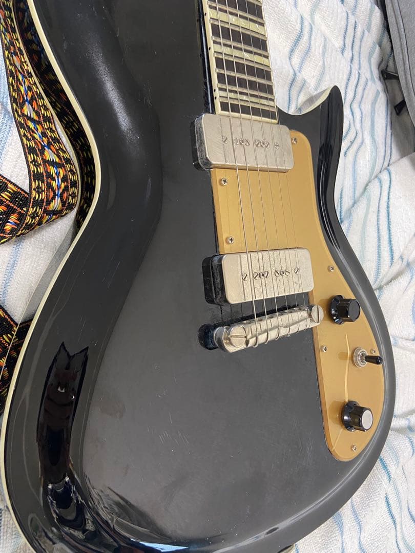 Rivolta Guitars COMBINATA VII/Tor •Black