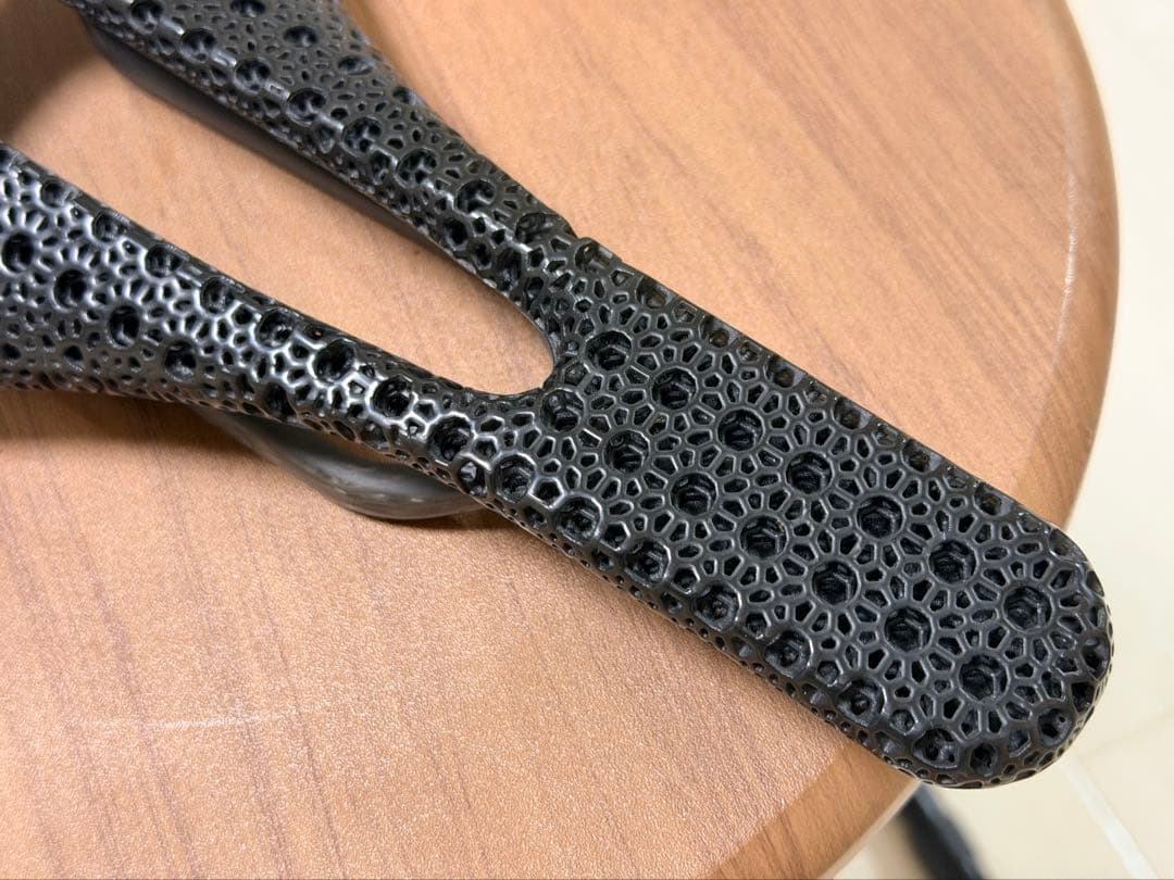 bjorn setka 143mm カーボン　3d サドル