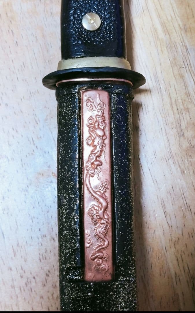 日本刀残欠カスタムナイフ 玉鋼　黒＆金カラー 和風装飾仕上げ 鑑賞 御守 工作