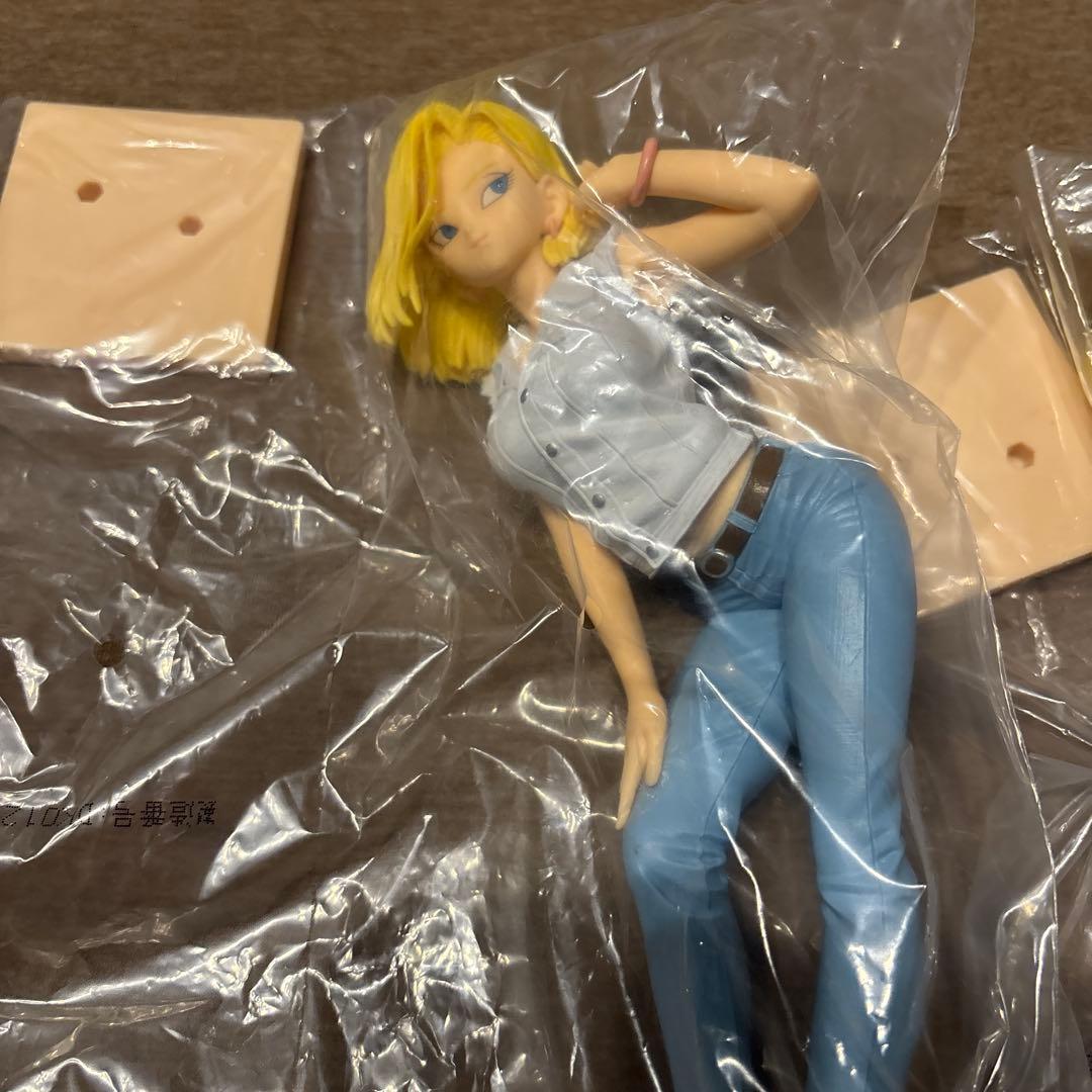 GLITTER & GLAMOURS 18号ドラゴンボール フィギュア　2種