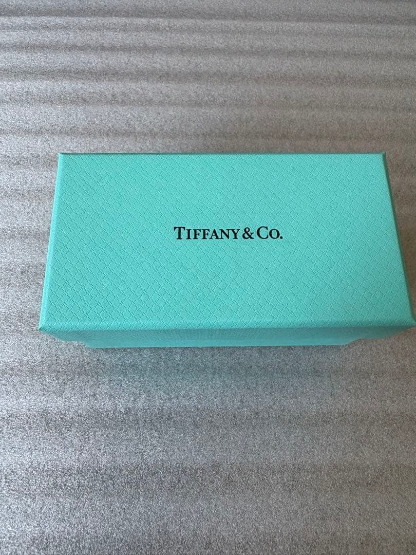 現行品　新品未使用ティファニーピアス　空箱　ケース　ミニサイズ