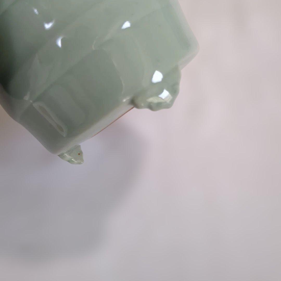 諏訪蘇山 青磁香爐 網目火屋 共箱