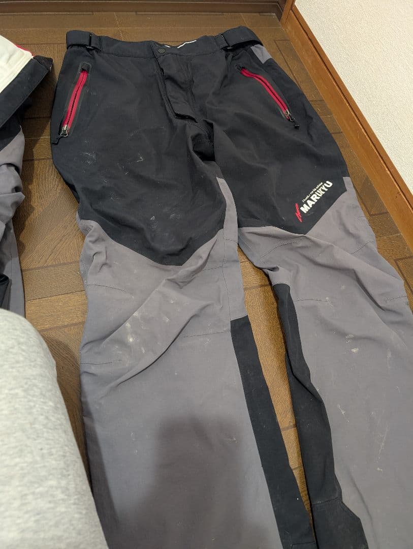 マルキユー フィッシングスーツ(上下セット) マルキュー