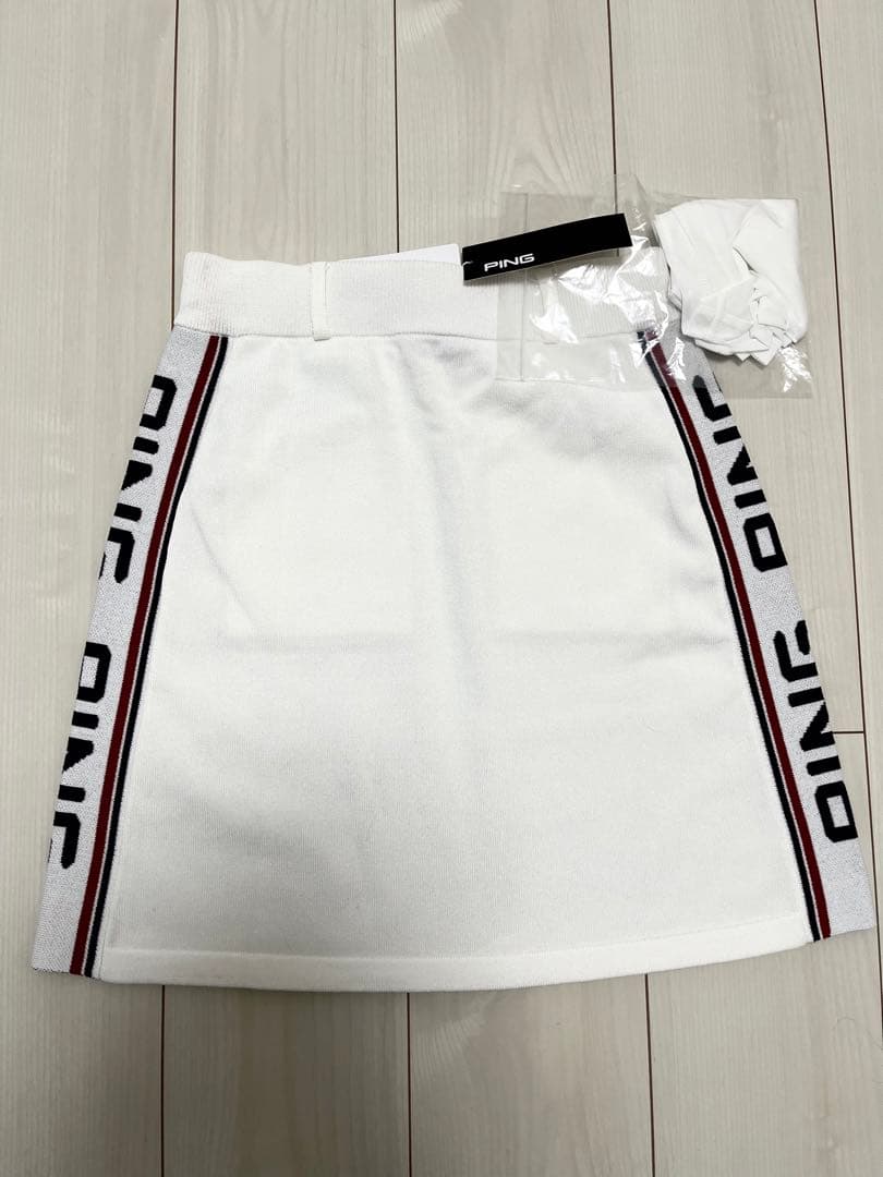 新品　タグ付き　トリコロールカラーのスカート　限定値下げしました