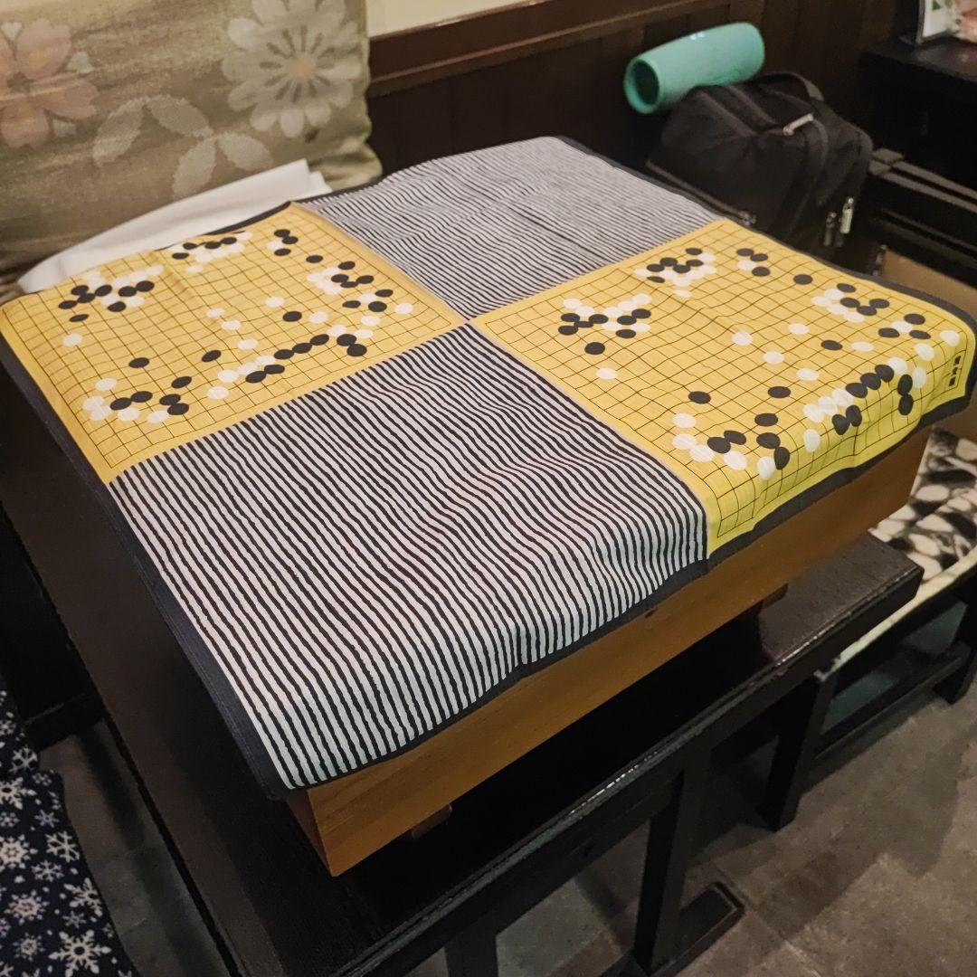 厚さ1cm蛤那智黒石36号 足つき囲碁盤50号セット