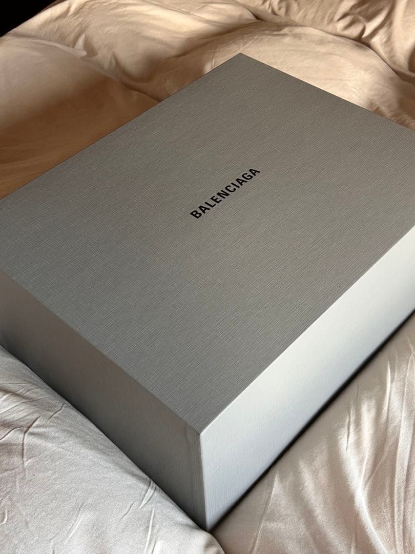 BALENCIAGA ビーチバレーボール ブラック