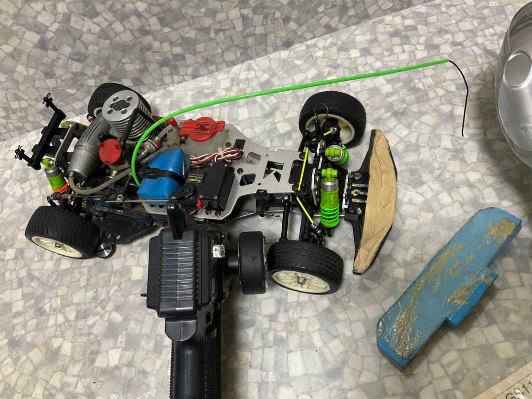 京商　エンジンRCカー　ラジコン （現状品　ジャンク品）