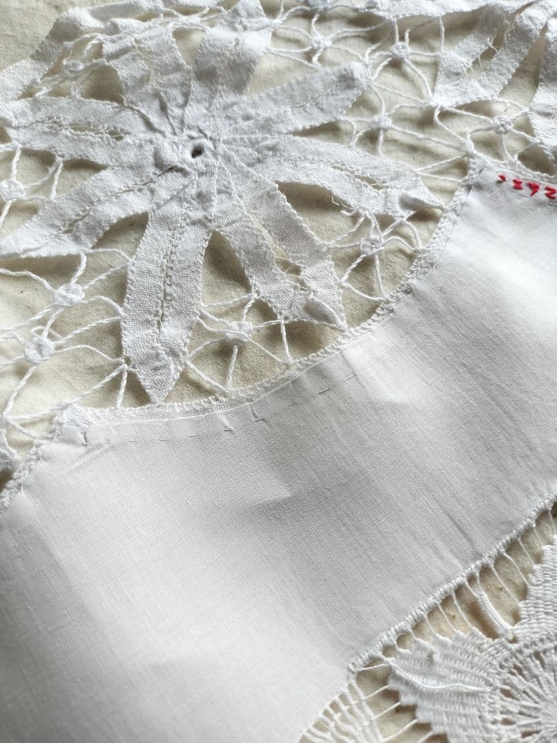 フランスアンティーク　ボビンレース　whiteテーブルクロス