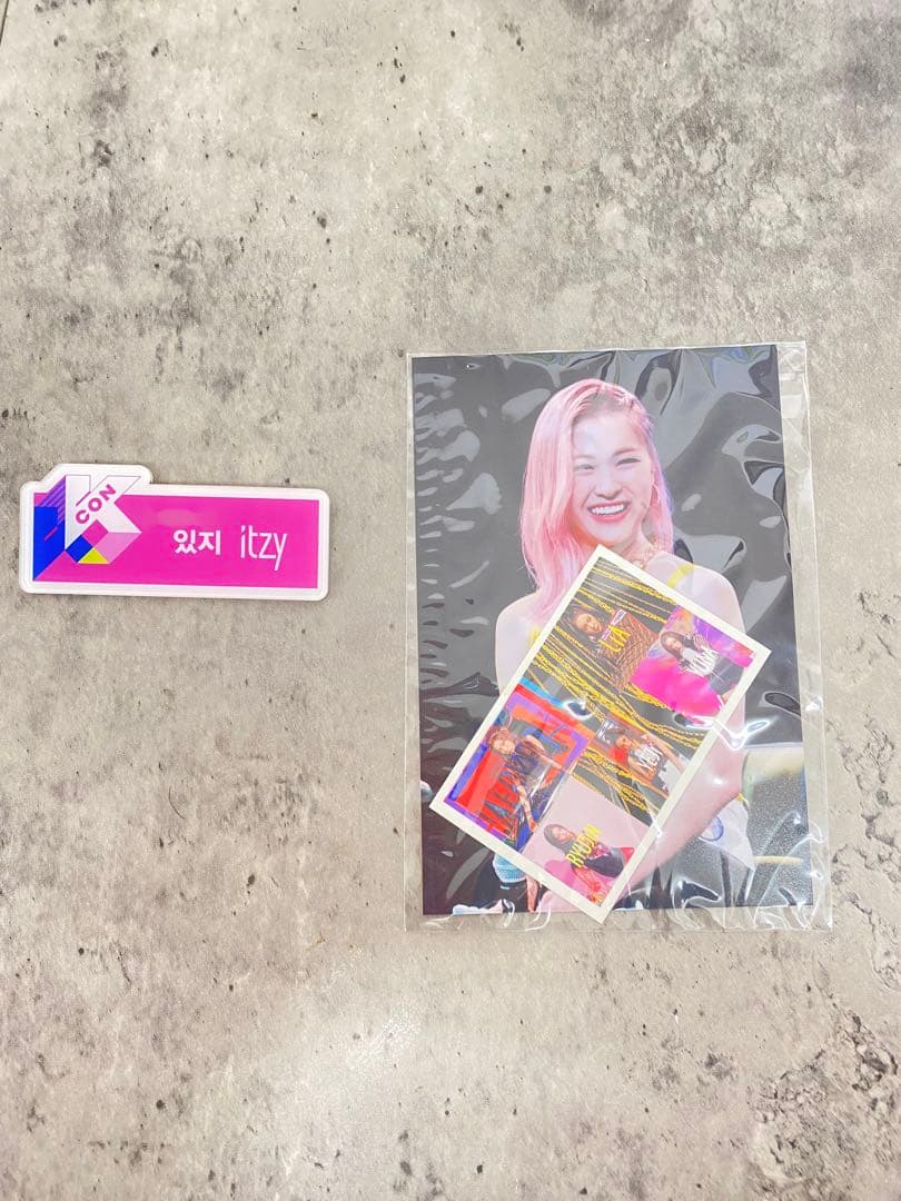＋itzy K-POP ペンライト 垂れ幕 ポストカード