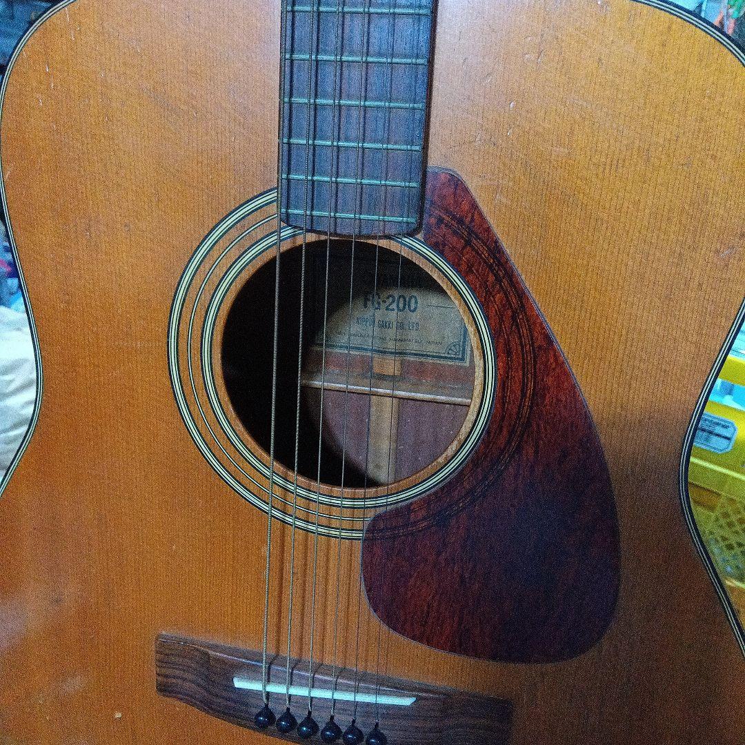 ヤマハ　アコースティックギター　ＦＧ-２００