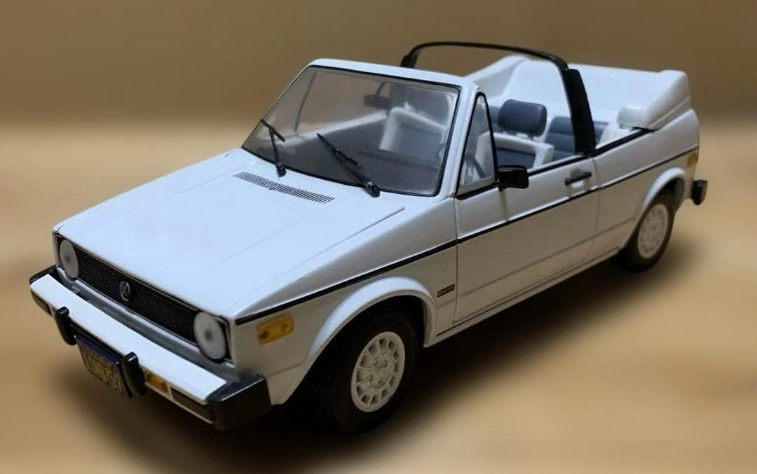 ミニカー　1/18　VW　フォルクスワーゲン　ゴルフⅠ　カブリオレ　ホワイト