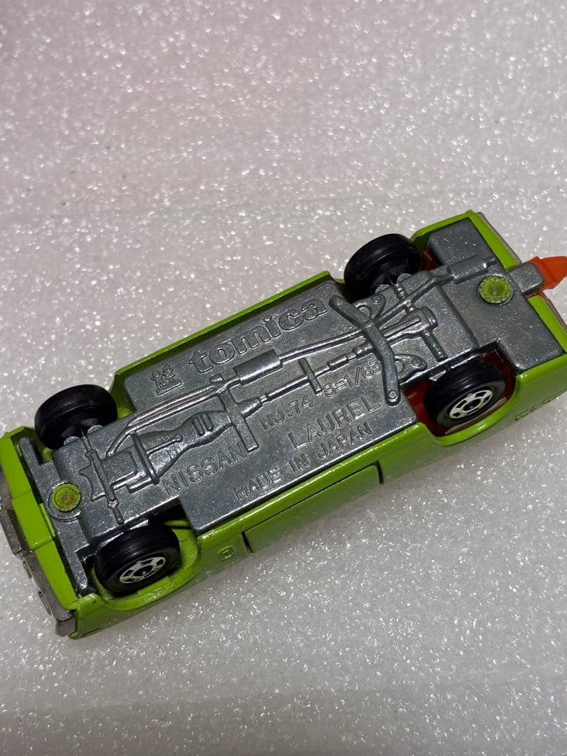 本日限定価格！トミカ　黒箱　ミニカー　4台セット