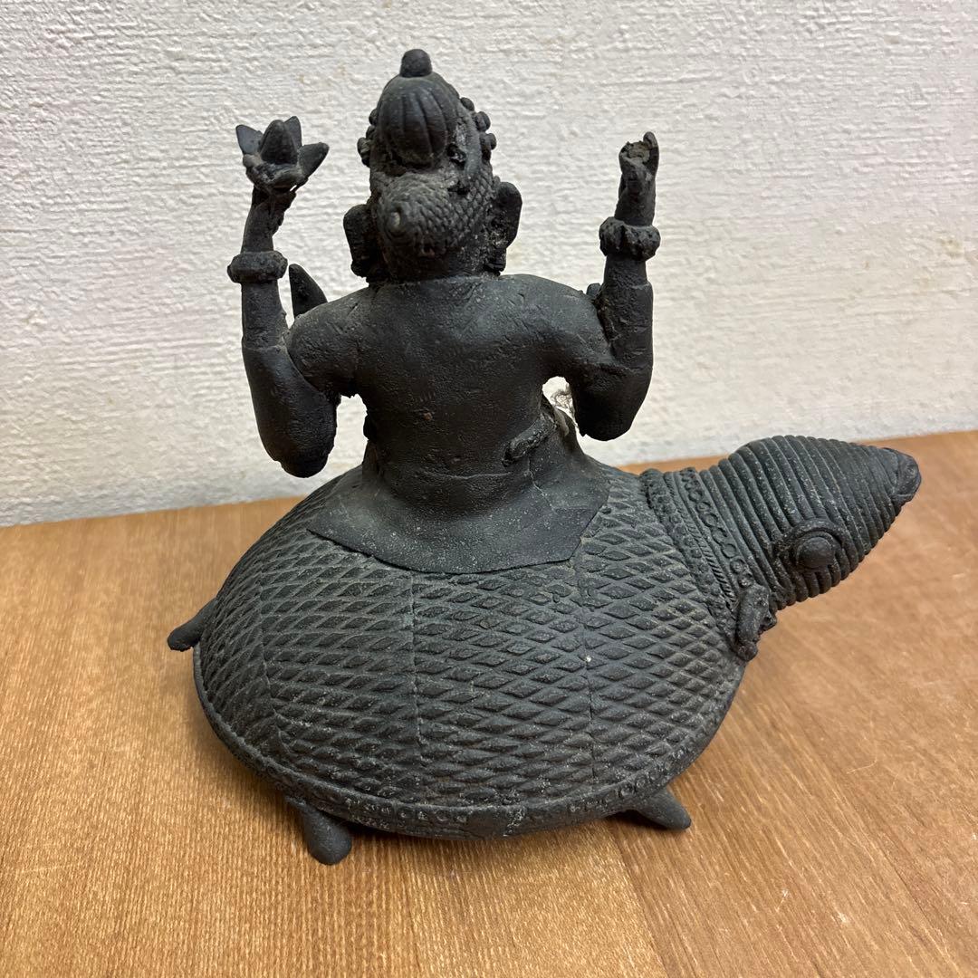 金属製 神像 亀の形彫刻