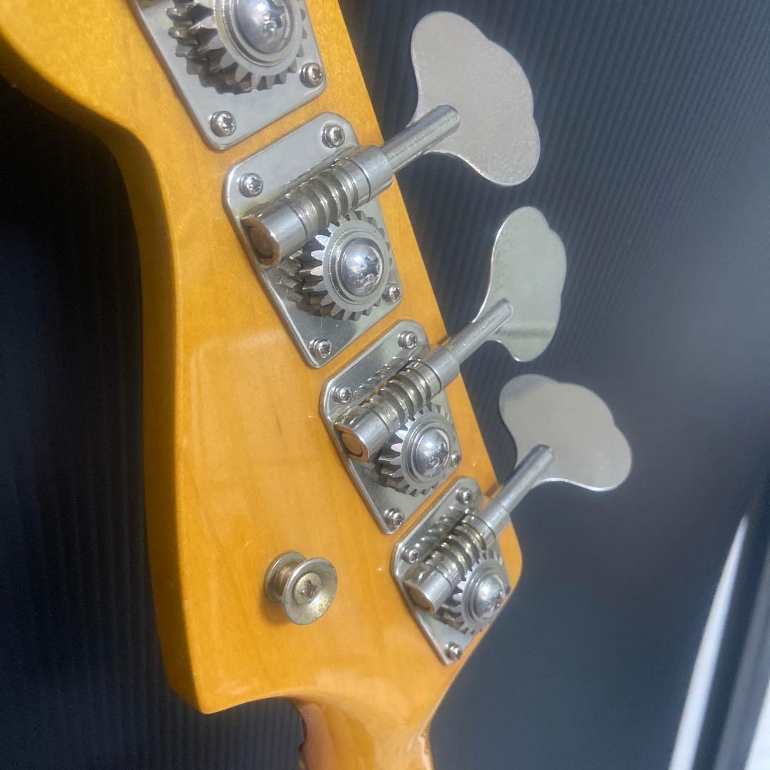 ベース Fender Japan JazzBass