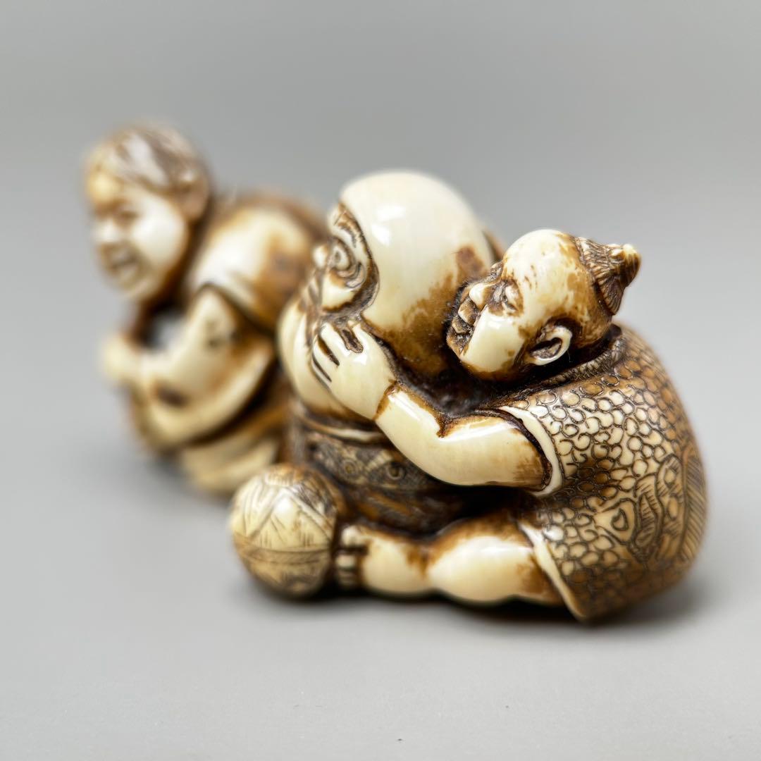 三人のキャラクター 彫刻極上根付天然素材アンティーク骨董飾り物古美術置物細密細工
