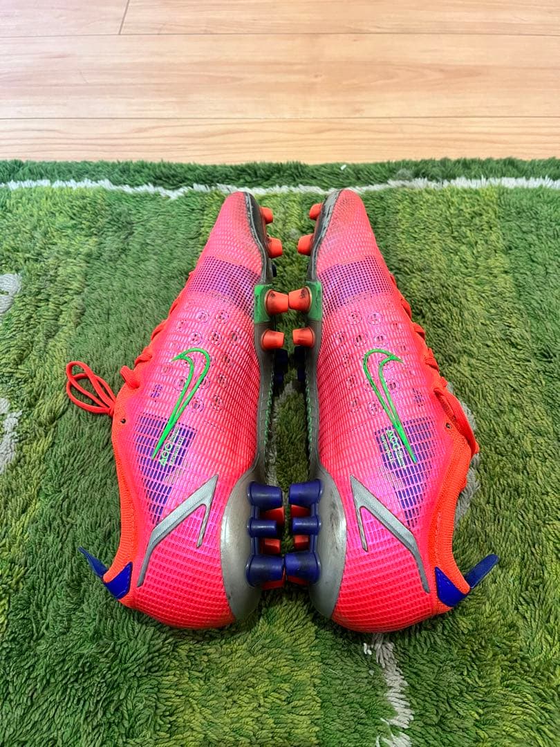 美品！サッカー スパイク NIKE マーキュリアルヴェイパー14エリート AG