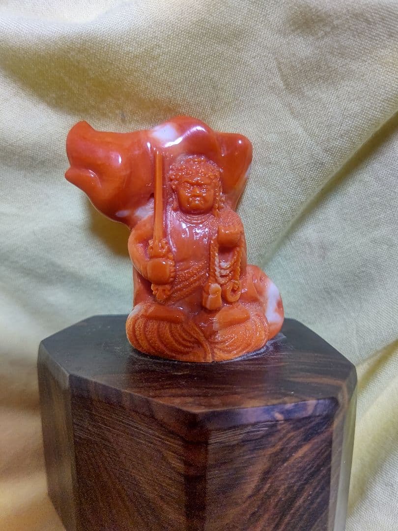 ひでお値下　珊瑚 不動明王 彫刻 珊瑚加工職人
