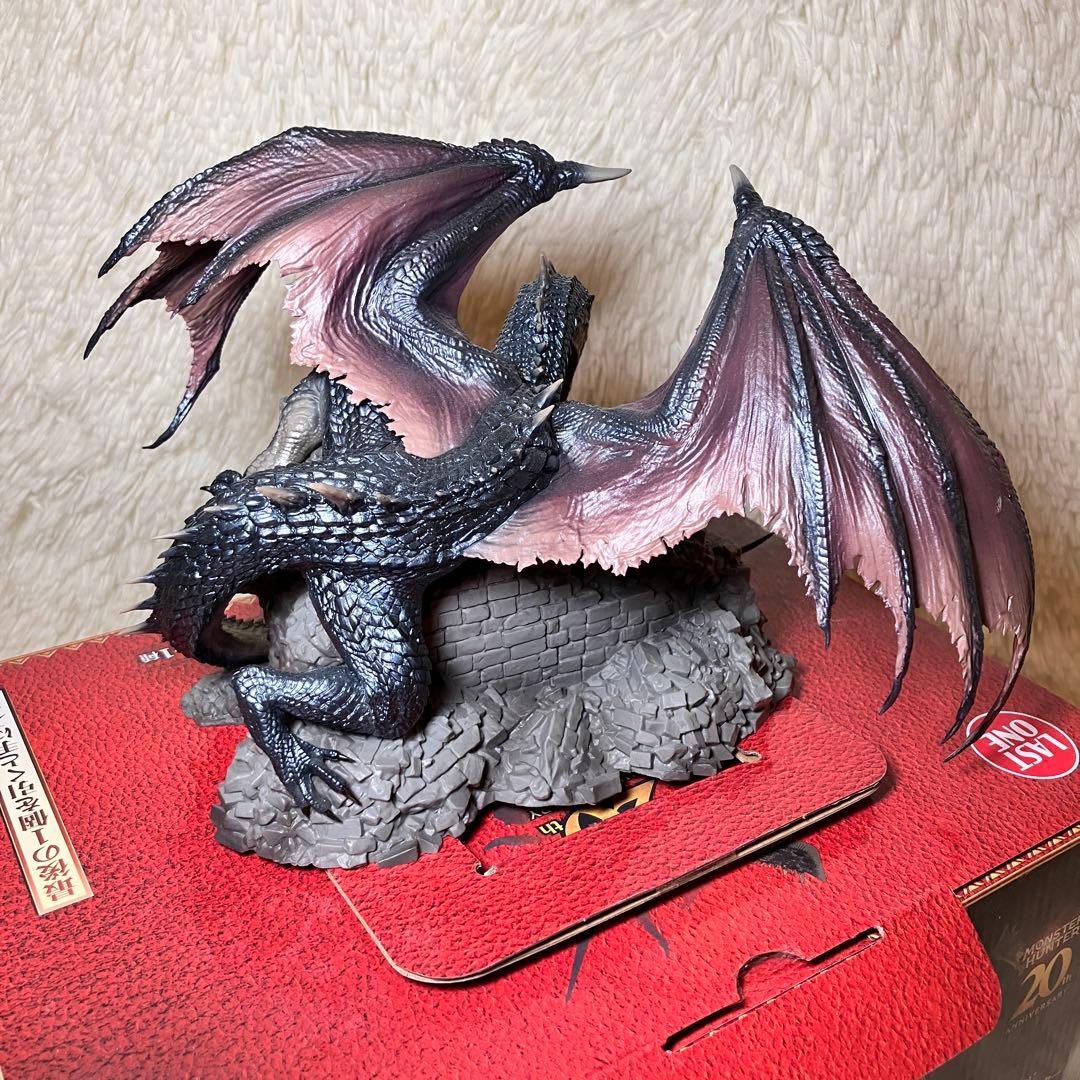 G*T様 ☆極美品☆ 一番くじ ミラボレアス ラストワン賞　メタリックカラーve