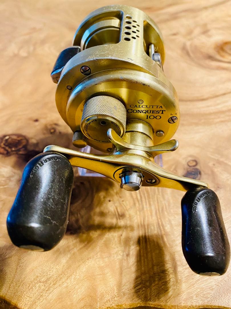 シマノ カルカッタコンクエスト100 01 右巻き