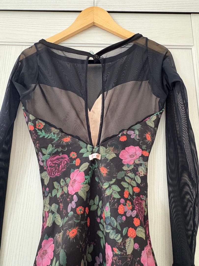 stina レオタード　長袖Mサイズ