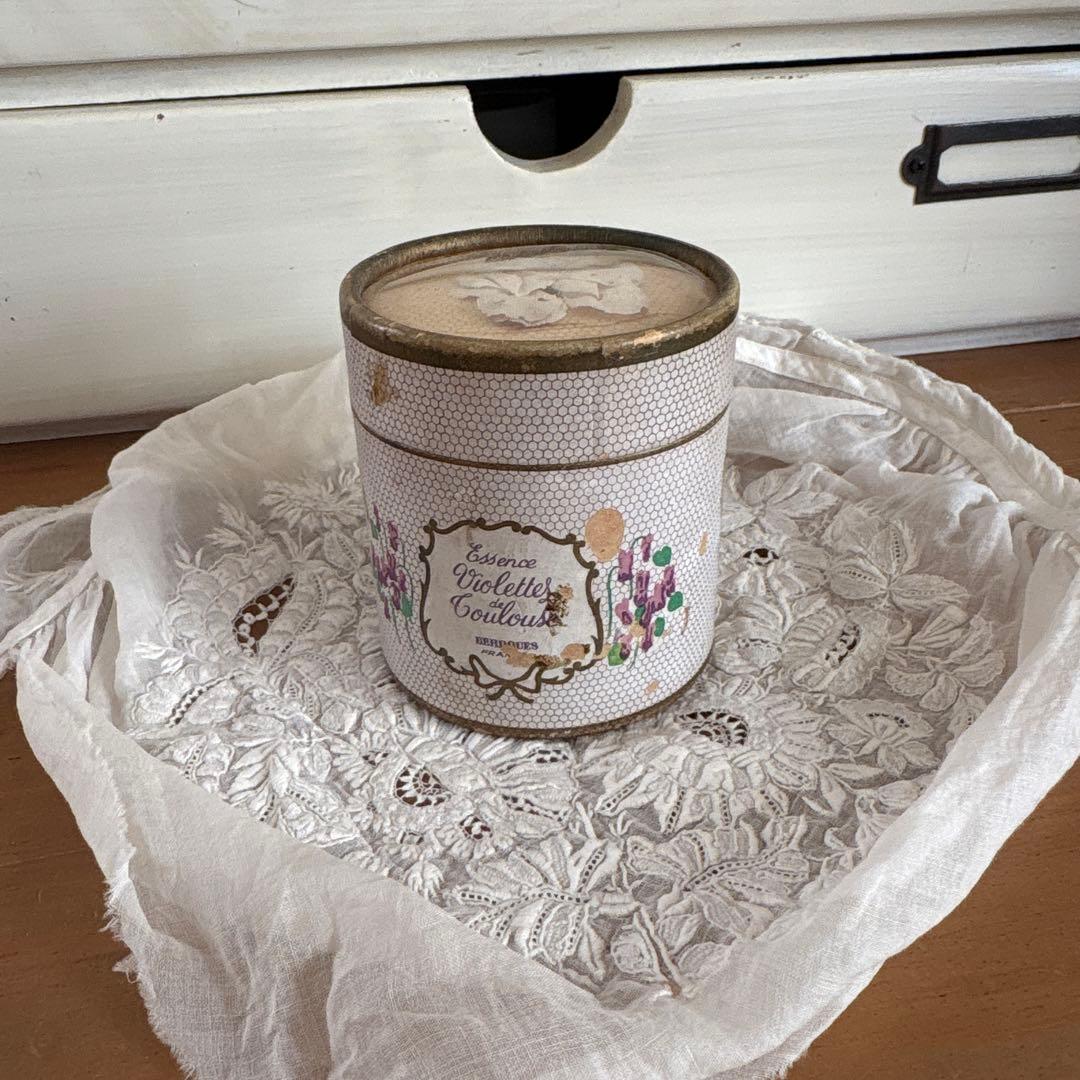 フランスアンティーク　すみれの香水瓶