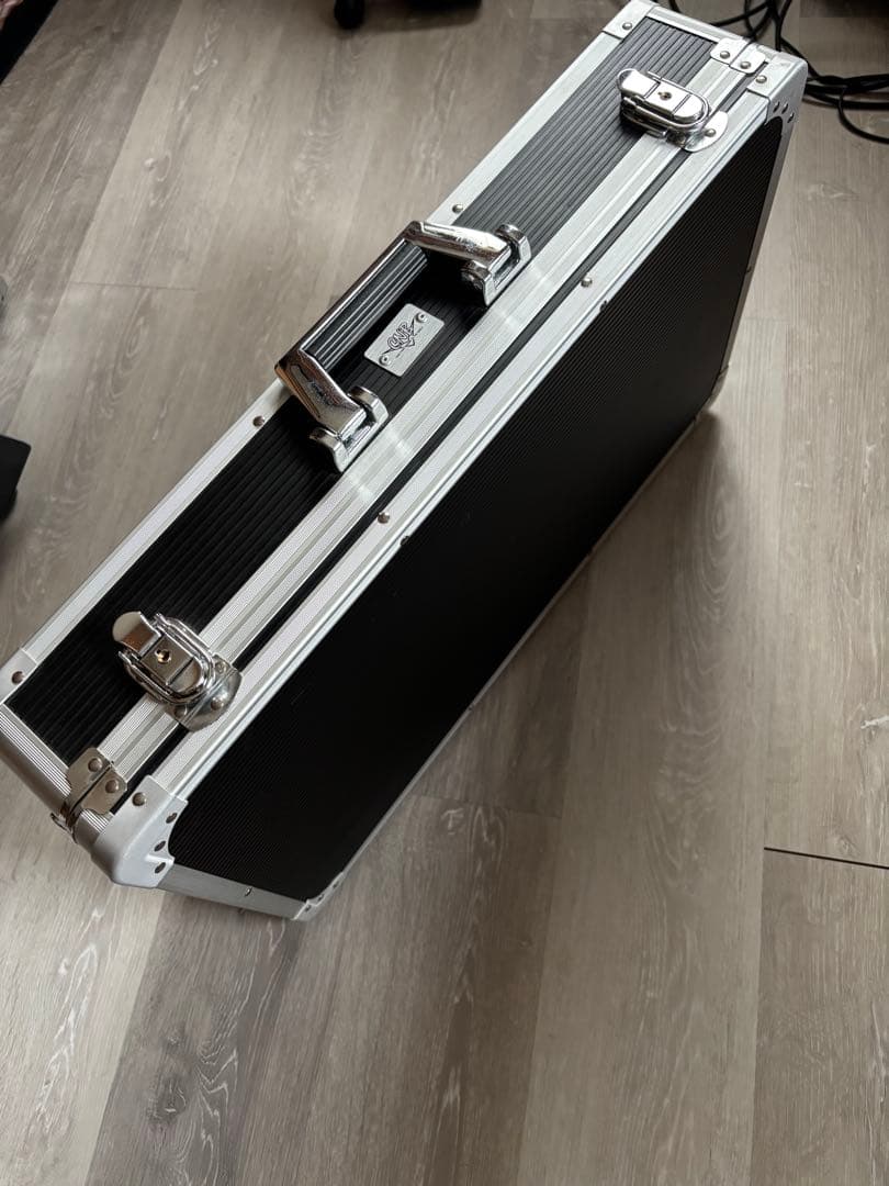 LINE6 Helix Floor エフェクターケース付き