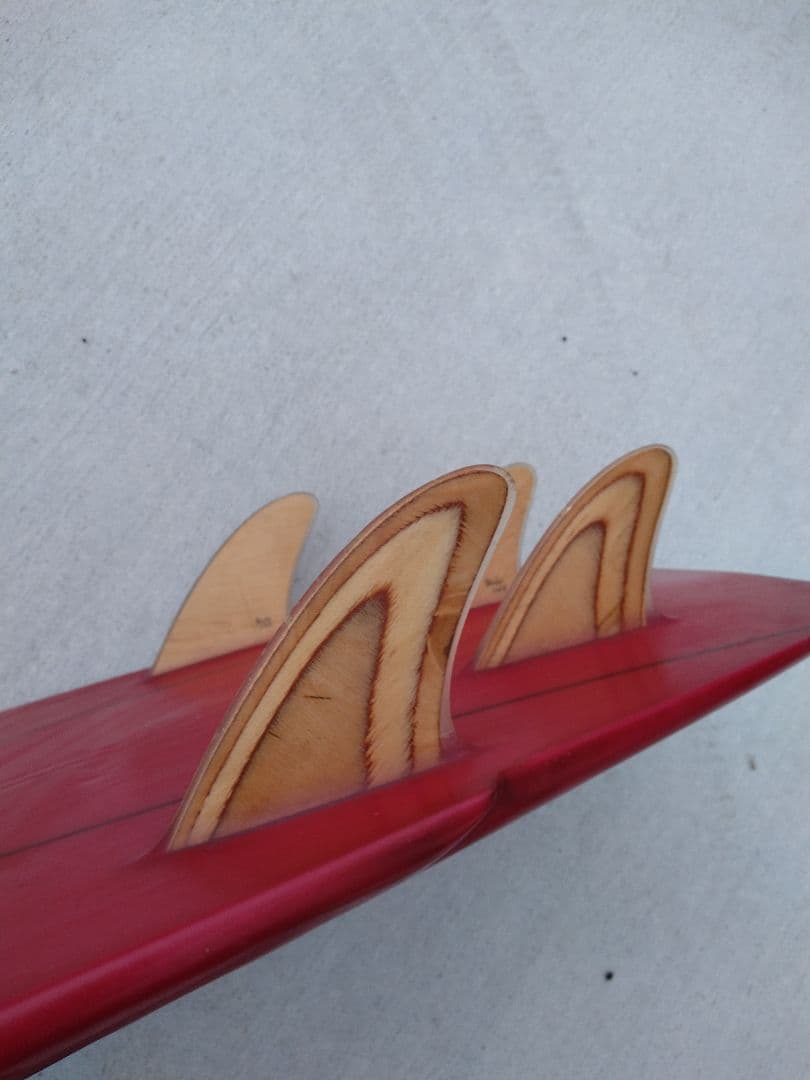 T-REEF ハンドシェイプ サーフボード 赤 クワッドフィン