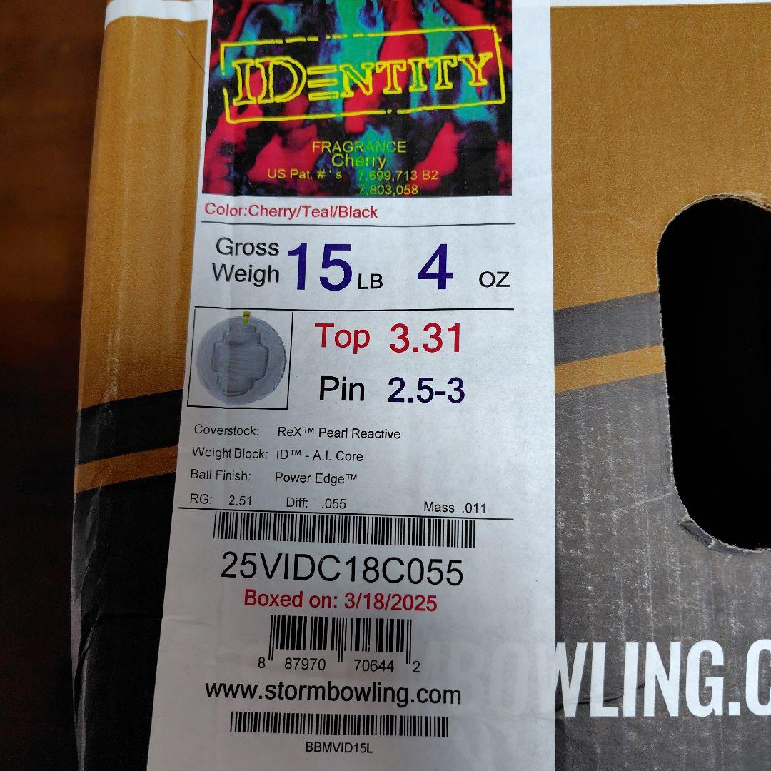 STORM IDENTITY ボウリングボール　15P